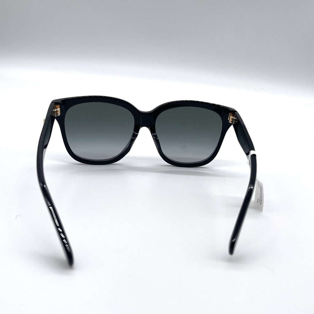 Gucci Women's Sunglasses - Picture 4 of 10